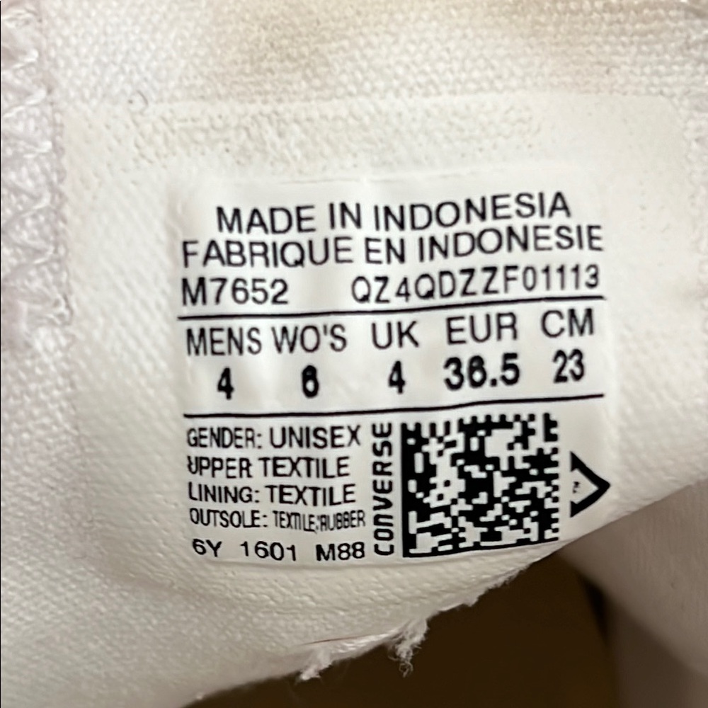 Converse White Canvas Low-Top Sneakers size 6 - Picture 8 of 16